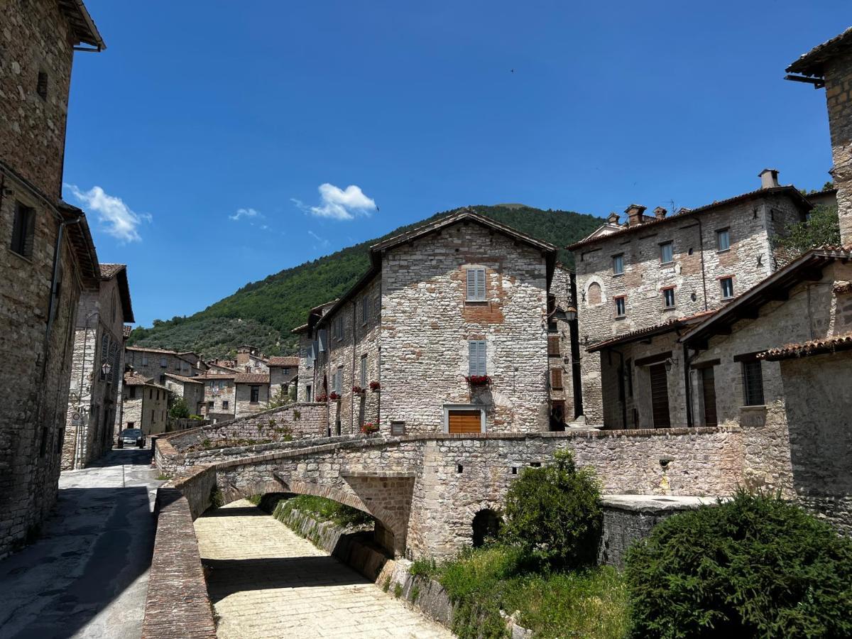 Dimora Casina Dell'Abbondanza Apartment Gubbio Exterior photo